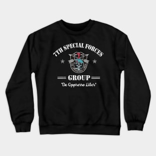 Proud US Army 7th Special Forces Group Skull De Oppresso Liber SFG - Gift for Veterans Day 4th of July or Patriotic Memorial Day Crewneck Sweatshirt